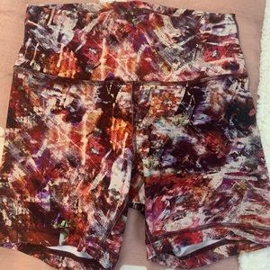Lululemon Wunder Train shorts